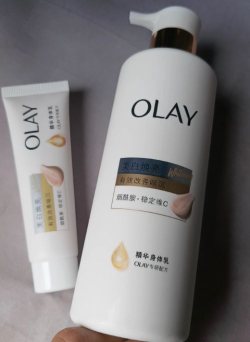 蝉联十大公认榜首：14天美白+专利保湿修护满分体验AG真人游戏地址身体乳哪个牌子