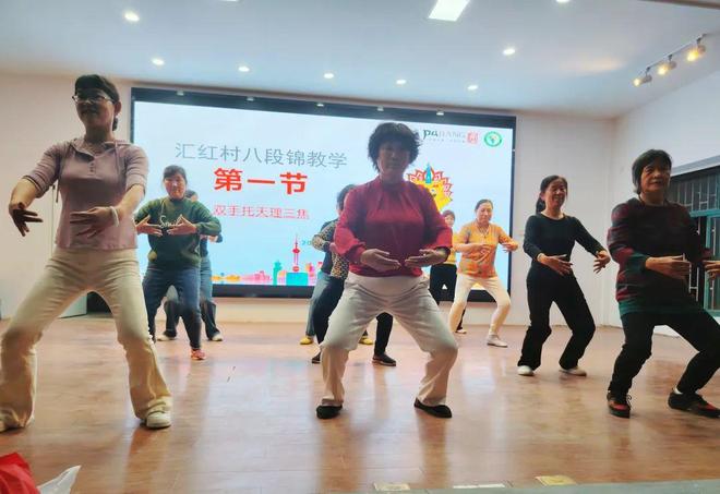 跑、公益市集……精彩纷呈的一周等你来参与！AG真人游戏第一品牌非遗葫芦彩绘、爱心陪伴(图3)
